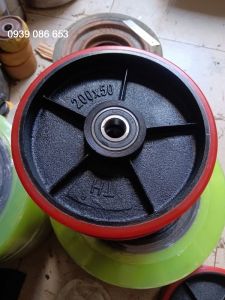 Bánh tải xe nâng tay 200x50