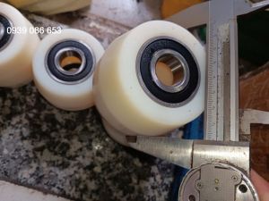 Bánh xe nâng tay 8cm